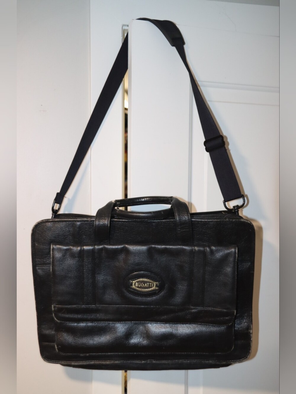 Bugatti Black Leather Messenger Bag for Men
